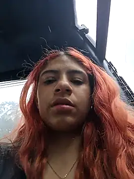 Lunatemptress4 online show from 10.29.25