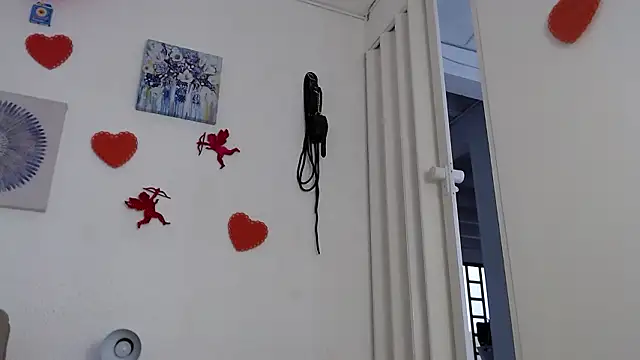 CarolineAikos online show from 02.19.26