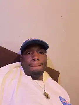 Snapshot of DiabloDicc74 chatting on 10.25.25 DiabloDicc74 online show from 10.25.25