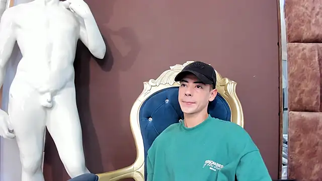 Sebastian Reed online show from 01.15.26