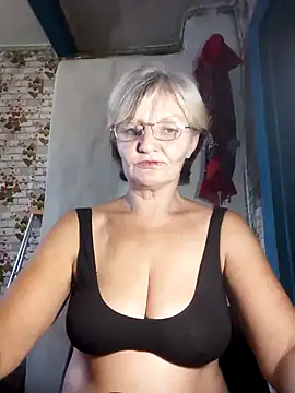 Snapshot of NikaGold454 chatting on 10.30.25 NikaGold454 online show from 10.30.25