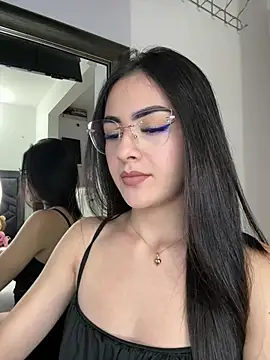 IslaCole online show from 02.01.26