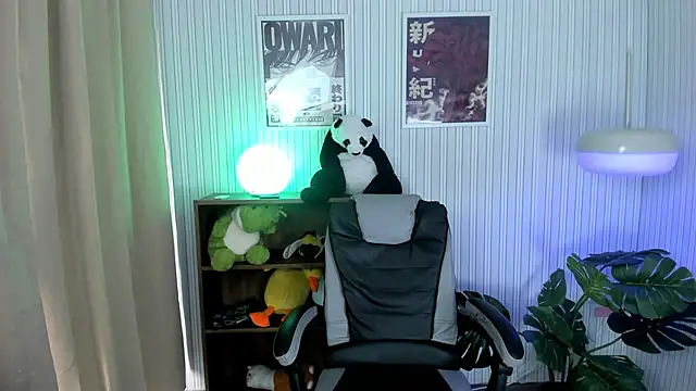 Snapshot of tyla___ chatting on 10.30.25 tyla    online show from 10.30.25