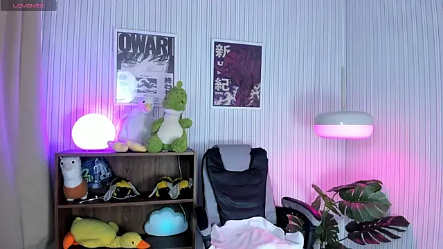 lexirouge   online show from 11.04.25