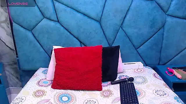 JulietaDiamond online show from 04.11.26