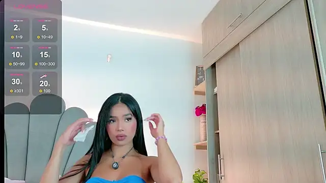 Snapshot of AbbyHank2 chatting on 11.20.25 AbbyHank2 online show from 11.20.25