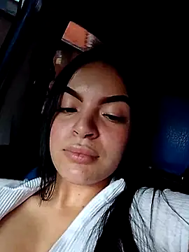 Snapshot of Nuvi_jonhs chatting on 10.24.25 Nuvi jonhs online show from 10.24.25