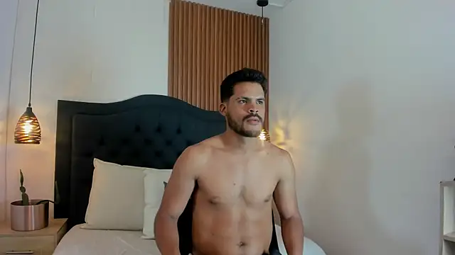 Snapshot of Hamilton_0 chatting on 10.31.25 Hamilton 0 online show from 10.31.25