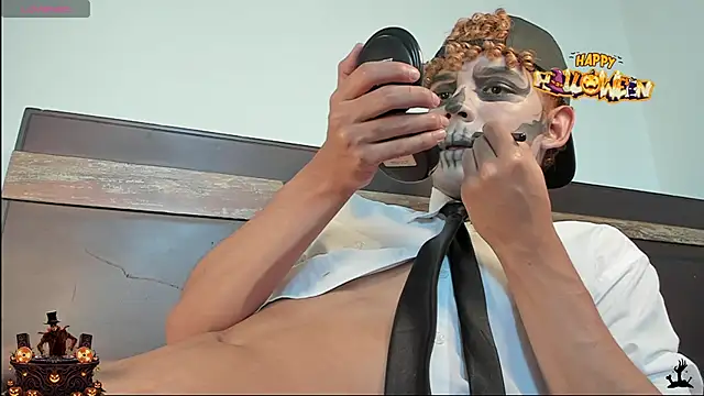 Daark Eros online show from 10.31.25