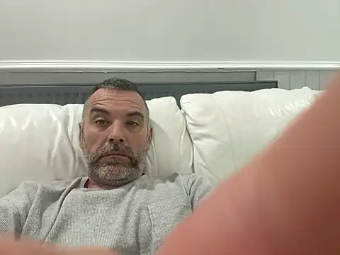 Snapshot of plymouthlad82 chatting on 11.02.25 plymouthlad82 online show from 11.02.25