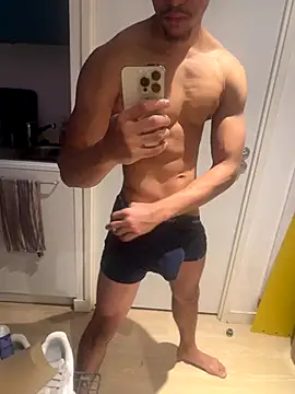 bigDickParis92 online show from 11.24.25