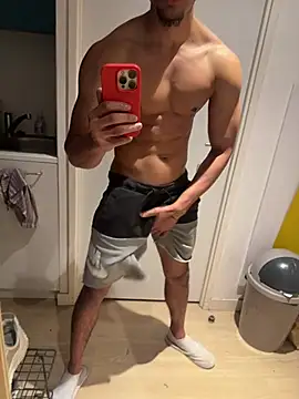 bigDickParis92 online show from 04.04.26