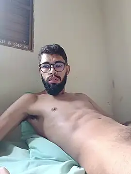 Snapshot of FerrariniHott chatting on 11.04.25 FerrariniHott online show from 11.04.25