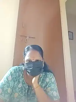 Snapshot of tamilammu1431 chatting on 11.02.25 tamilammu1431 online show from 11.02.25