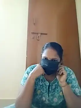 Snapshot of tamilammu1431 chatting on 11.05.25 tamilammu1431 online show from 11.05.25