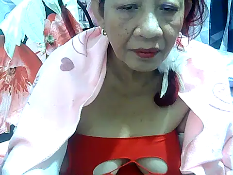 Snapshot of Sweetpinay_mature chatting on 05.21.26 Sweetpinay mature online show from 05.21.26