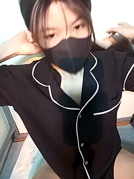 Cherry Le02 online show from 03.30.26