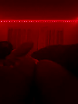 Snapshot of bubblebattyy chatting on 10.24.25 bubblebattyy online show from 10.24.25