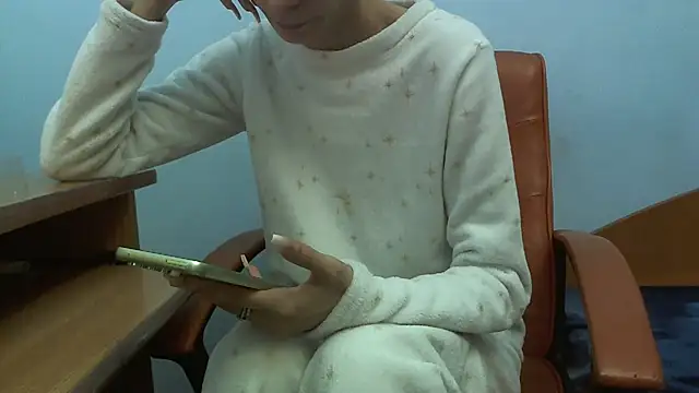 Snapshot of andreea713 chatting on 02.16.26 andreea713 online show from 02.16.26