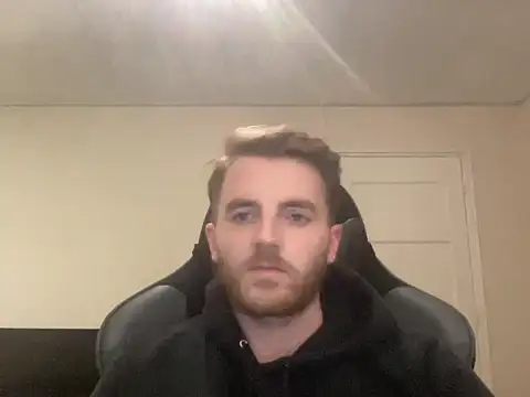 Snapshot of Hornymiker26 chatting on 10.24.25 Hornymiker26 online show from 10.24.25