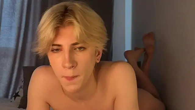 Oliver star boy  online show from 06.02.26
