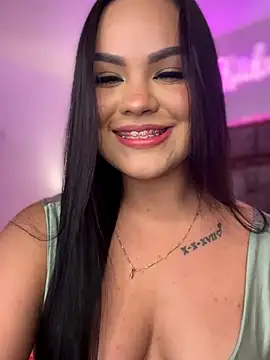 amber white15 online show from 11.02.25