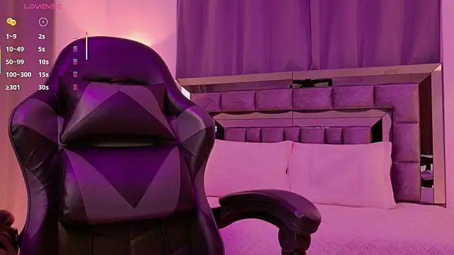 Bella Clark2 online show from 12.03.25