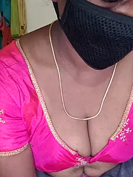 Snapshot of sivashree chatting on 05.20.26 sivashree online show from 05.20.26