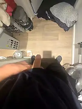 Snapshot of veryhornysussexmale chatting on 10.31.25 veryhornysussexmale online show from 10.31.25