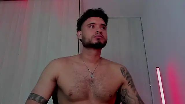 Snapshot of AUSTINN_TORRES chatting on 07.21.26 AUSTINN TORRES online show from 07.21.26