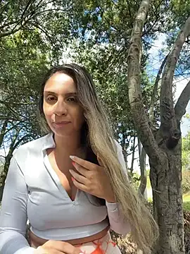 sarah honey   online show from 01.07.26