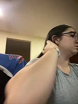 Kloe Novoa online show from 03.05.26