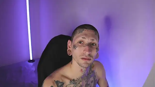 Snapshot of TokyoHatsumoto chatting on 02.09.26 TokyoHatsumoto online show from 02.09.26