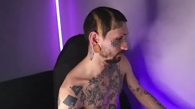 Snapshot of TokyoHatsumoto chatting on 03.03.26 TokyoHatsumoto online show from 03.03.26