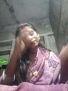 Snapshot of QRANSEXI chatting on 11.04.25 QRANSEXI online show from 11.04.25