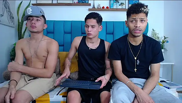 Hot Boys Latinos X online show from 03.06.26