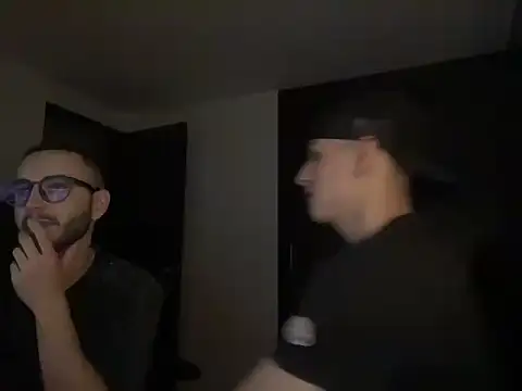 Snapshot of lionandreough chatting on 11.08.25 lionandreough online show from 11.08.25