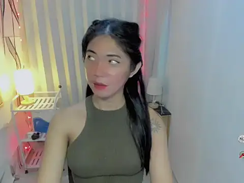 Snapshot of BigCockJade chatting on 03.26.26 BigCockJade online show from 03.26.26