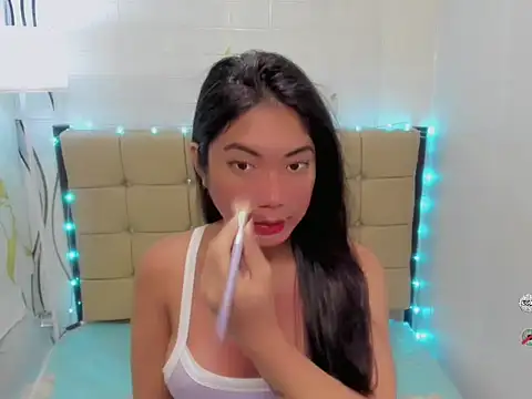 Snapshot of BigCockJade chatting on 04.06.26 BigCockJade online show from 04.06.26