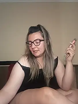 Snapshot of Gabrielaalialiali chatting on 05.21.26 Gabrielaalialiali online show from 05.21.26