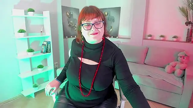 KendallRoie online show from 10.30.25