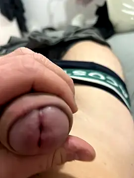 grossebite12335 online show from 12.17.25