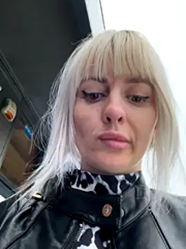 blondegirlx online show from 12.21.25