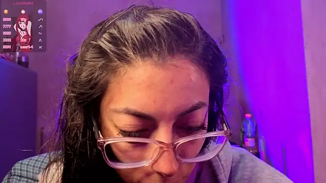 Snapshot of zylla_storn chatting on 07.18.26 zylla storn online show from 07.18.26