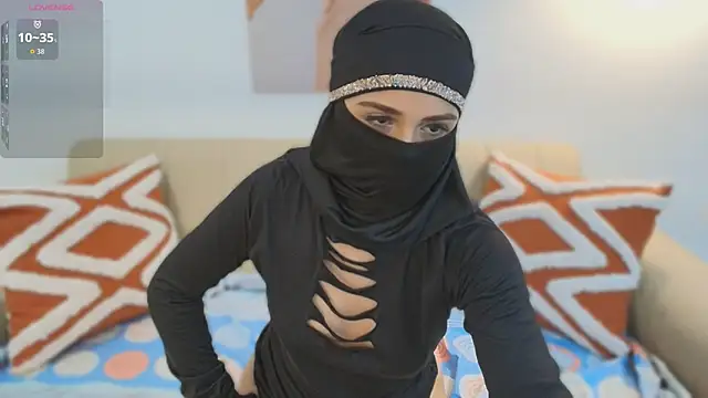 Lailaa lush online show from 10.31.25