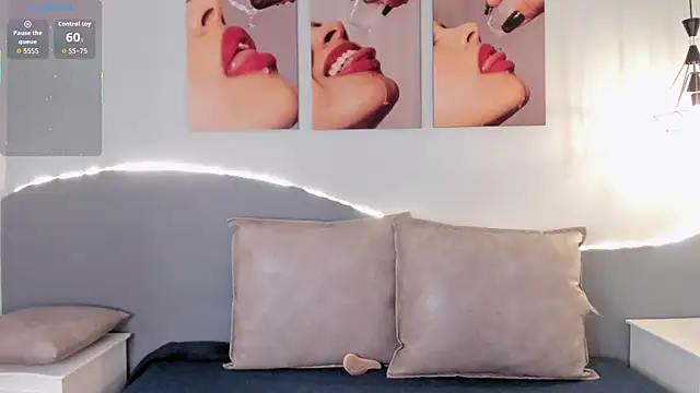 EmiliClarke online show from 04.02.26