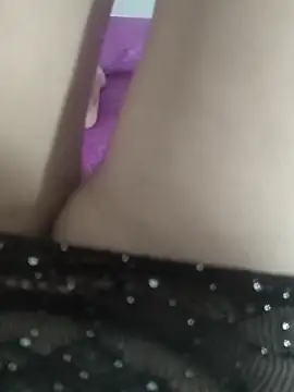 Snapshot of Onlylara chatting on 10.24.25 Onlylara online show from 10.24.25