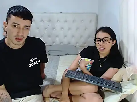 BIJOU SECRET online show from 11.13.25