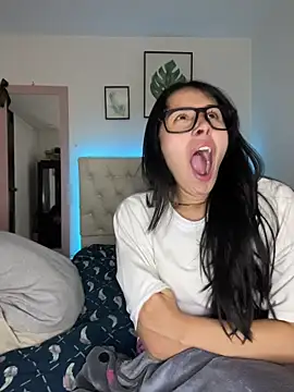 BIJOU SECRET online show from 02.26.26