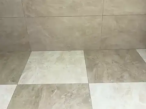 BrunoTwinkXXL online show from 12.03.25